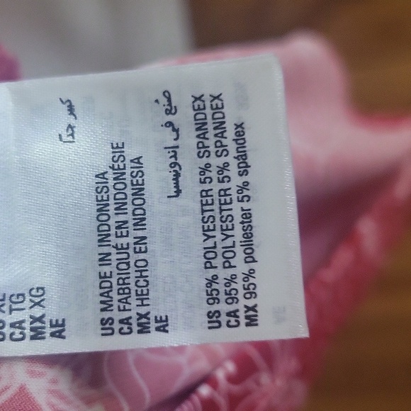 Calvin Klein Women's Red Floral Top - Picture 4 of 5